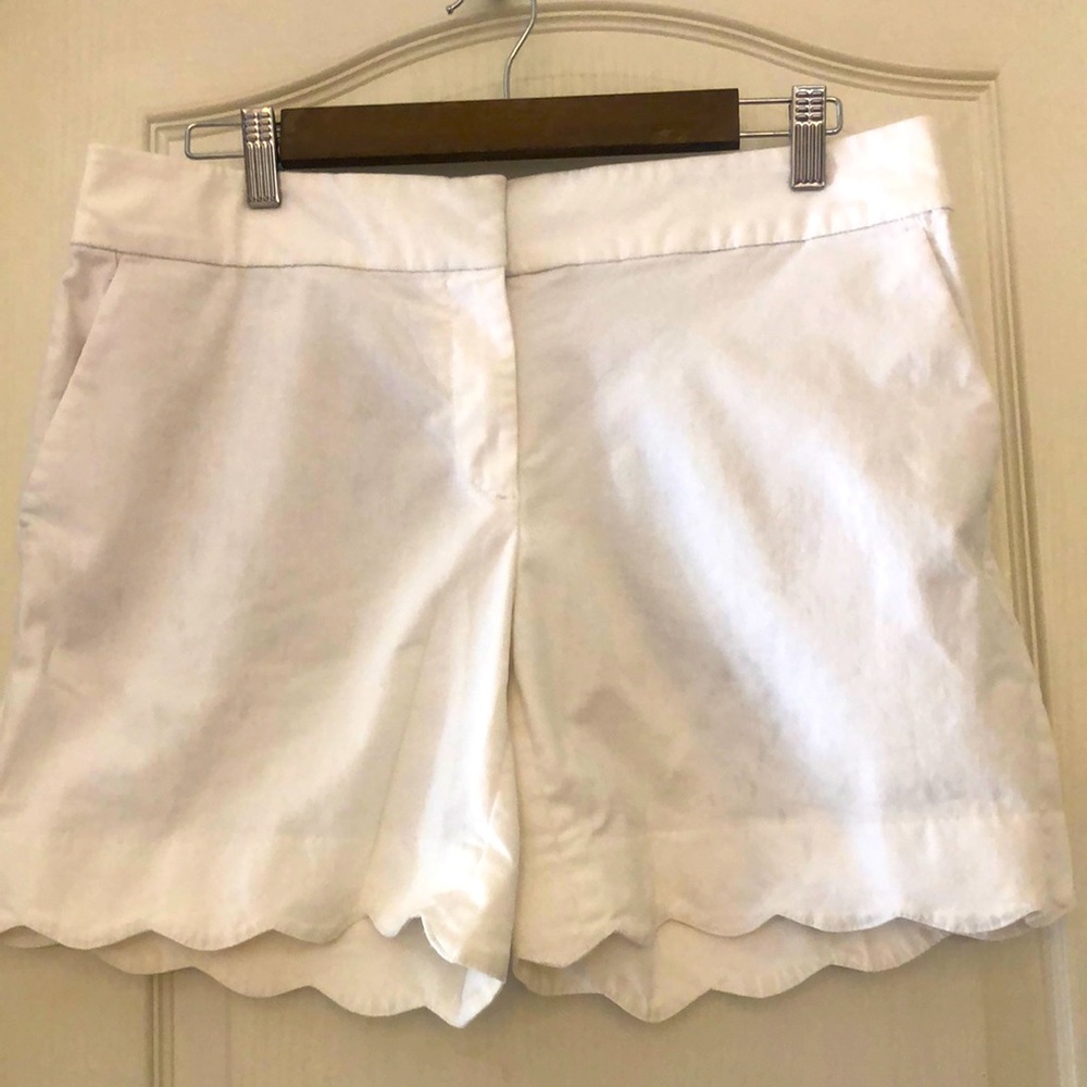 LOFT White Scallop Hem Shorts